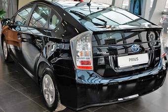 2011 Toyota Prius Pictures