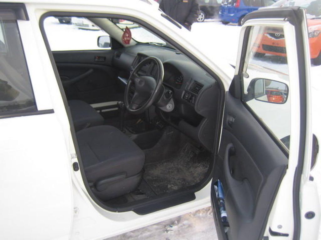 2002 Toyota Probox