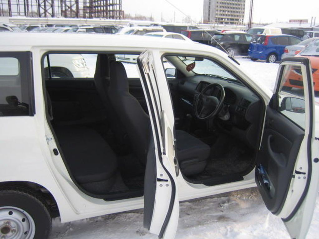 2002 Toyota Probox