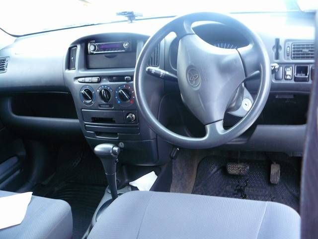 2002 Toyota Probox