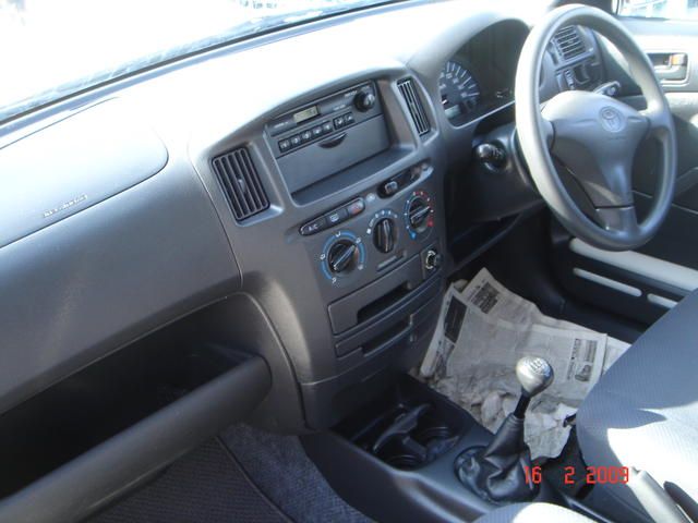 2002 Toyota Probox