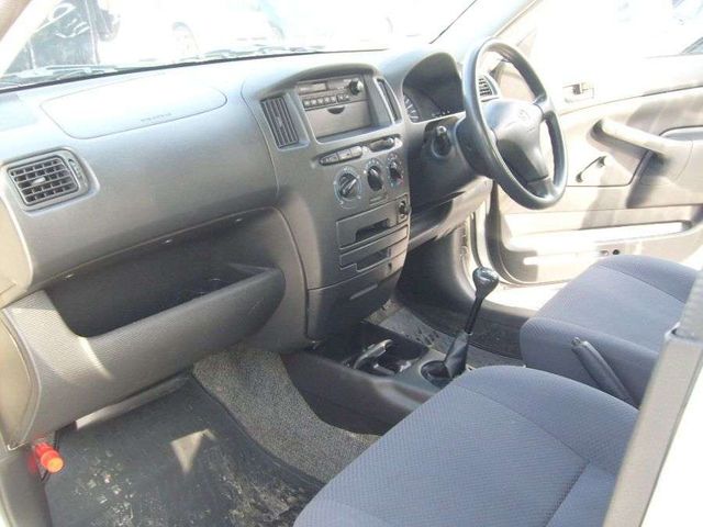 2002 Toyota Probox