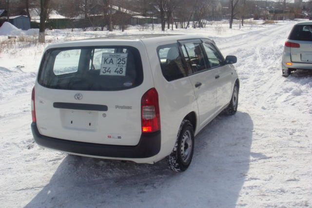 2002 Toyota Probox