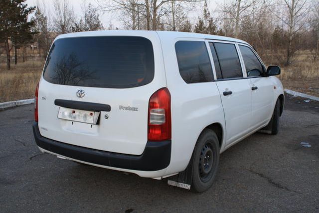 2002 Toyota Probox