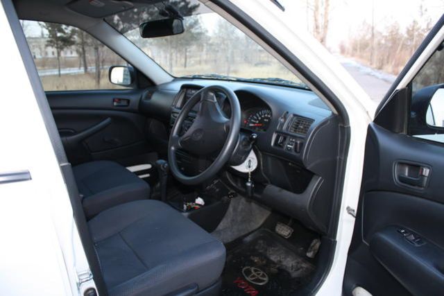 2002 Toyota Probox