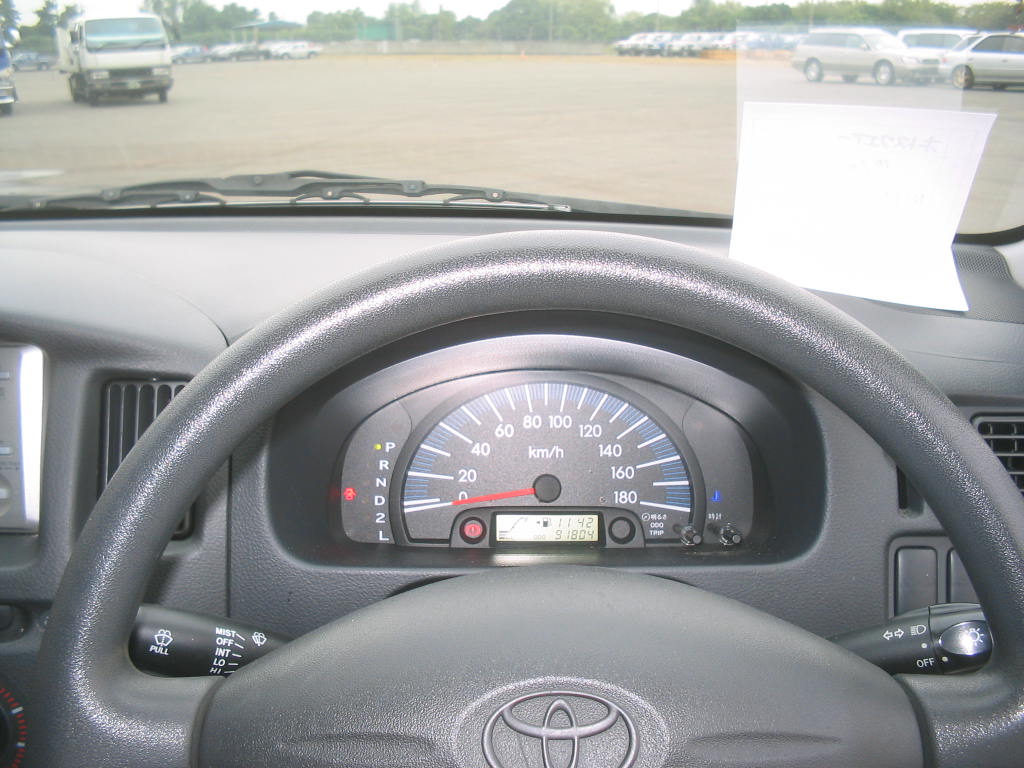 2002 Toyota Probox Pictures