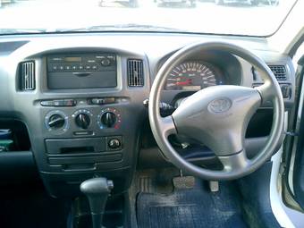 2002 Toyota Probox Pics