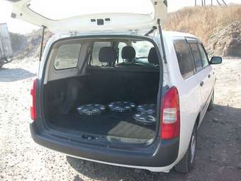 2002 Toyota Probox Images