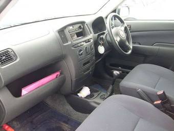 2002 Toyota Probox Photos