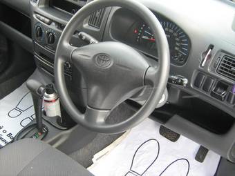 2002 Toyota Probox Pictures