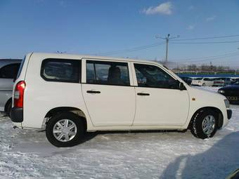 2002 Toyota Probox Photos
