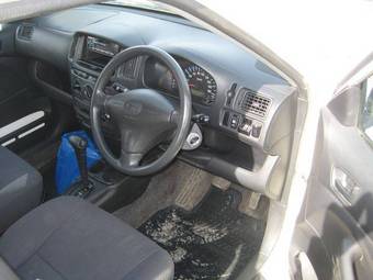 2002 Toyota Probox Pictures