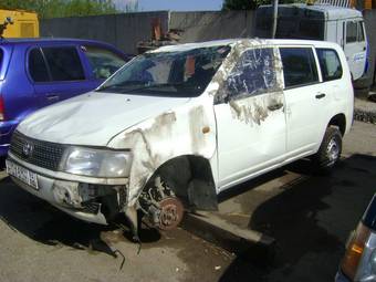 2002 Toyota Probox Photos