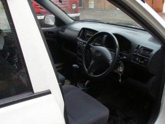 2002 Toyota Probox Pictures