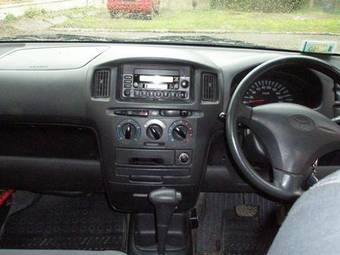 2002 Toyota Probox Pictures