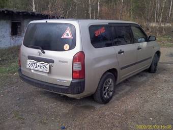 2002 Toyota Probox Pictures