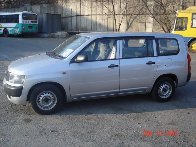 2003 Toyota Probox