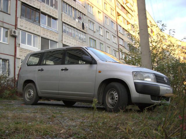 2003 Toyota Probox