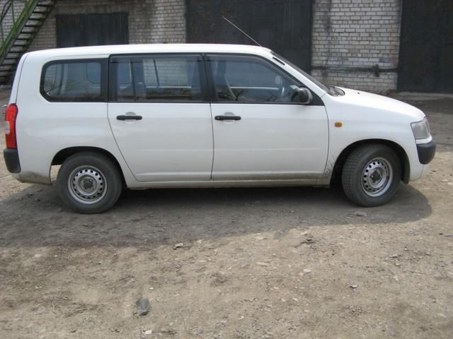 2003 Toyota Probox