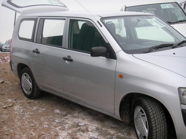 2003 Toyota Probox