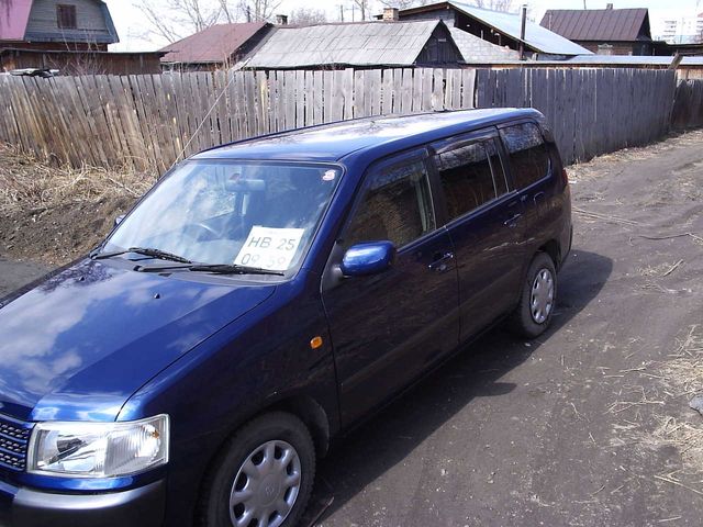 2003 Toyota Probox