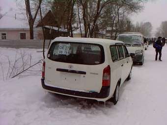 2003 Toyota Probox Photos