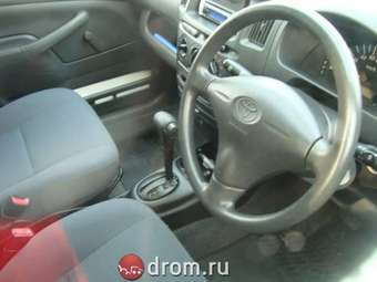 2003 Toyota Probox Pictures