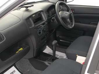 2003 Toyota Probox Images