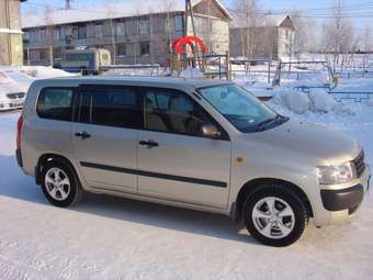 2003 Toyota Probox Photos