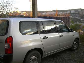 2003 Toyota Probox Pictures