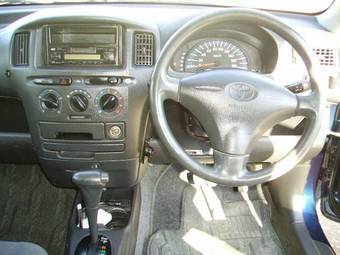 2003 Toyota Probox Photos