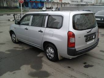 2003 Toyota Probox Pictures