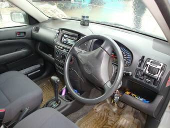 2003 Toyota Probox Pictures