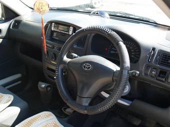 2003 Toyota Probox Photos