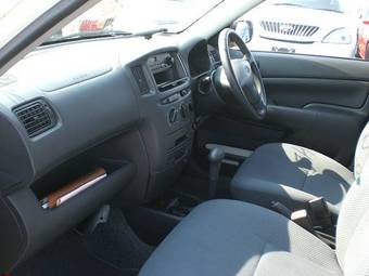 2003 Toyota Probox Pictures