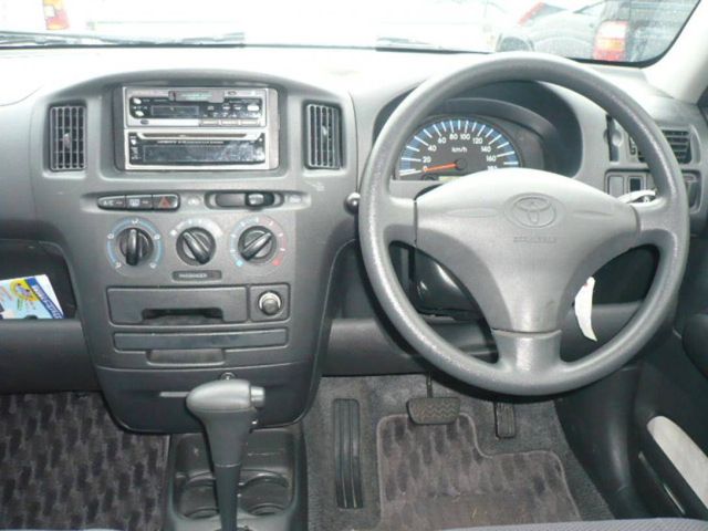 2004 Toyota Probox