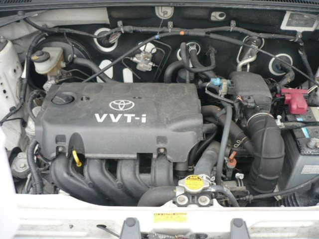 2004 Toyota Probox