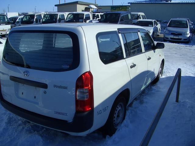 2004 Toyota Probox