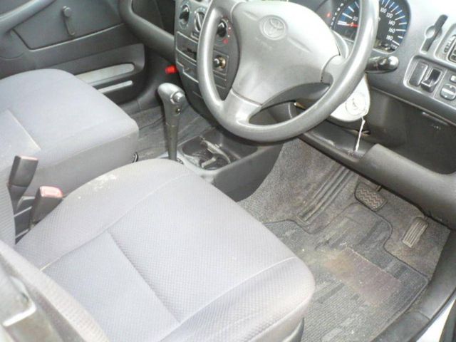 2004 Toyota Probox