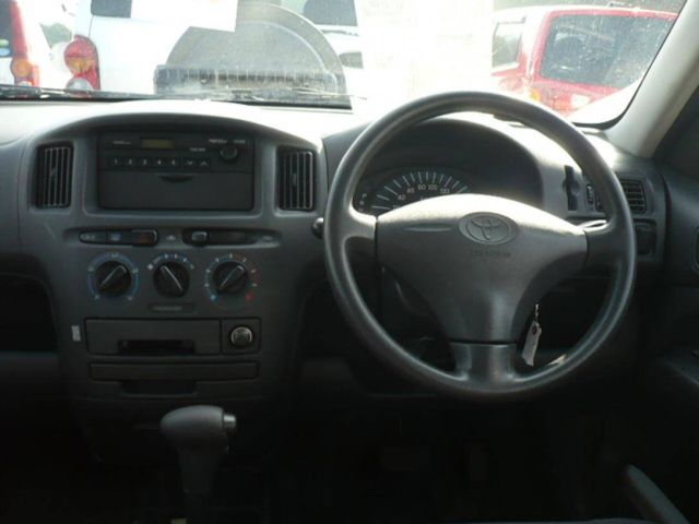 2004 Toyota Probox