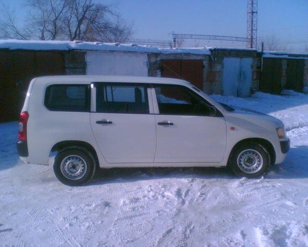 2004 Toyota Probox