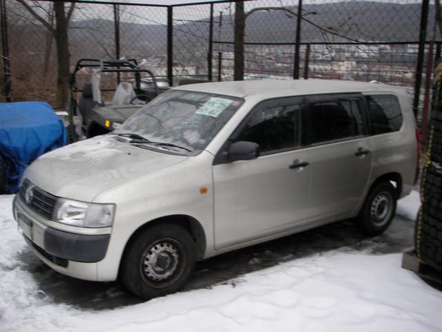 2004 Toyota Probox