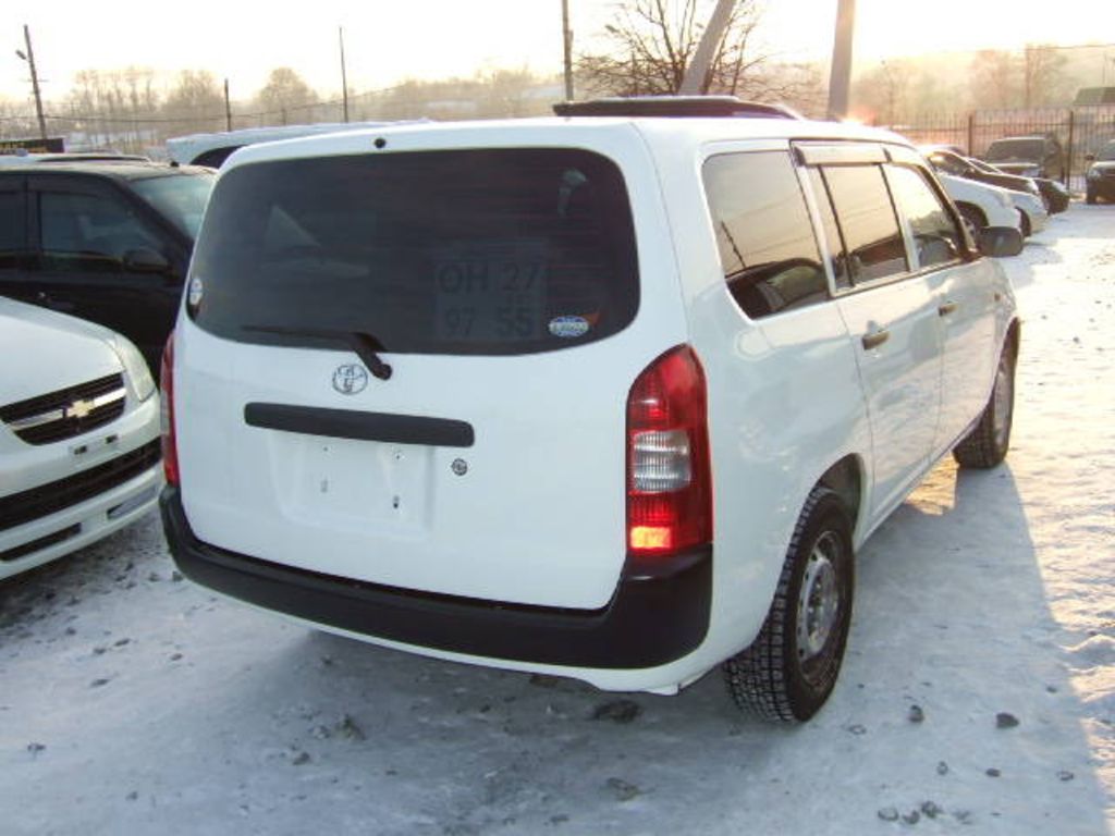 2004 Toyota Probox
