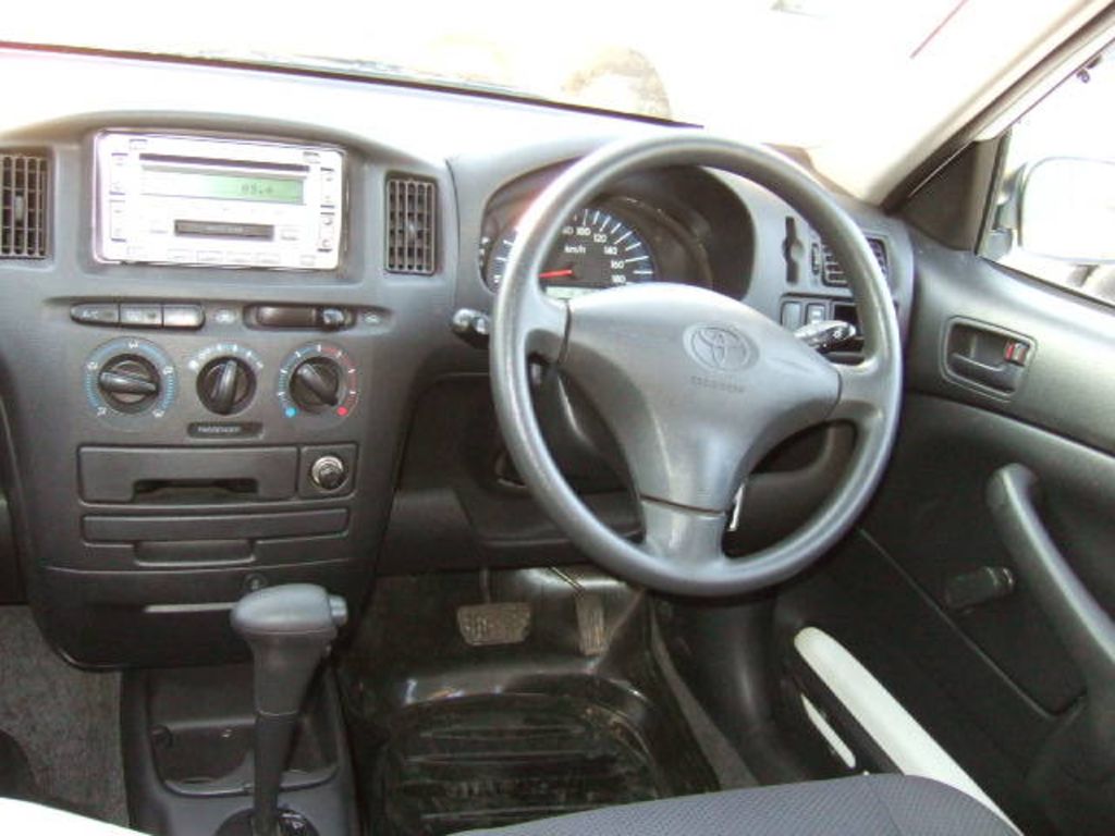 2004 Toyota Probox