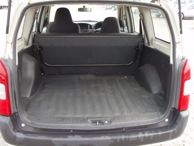 2004 Toyota Probox