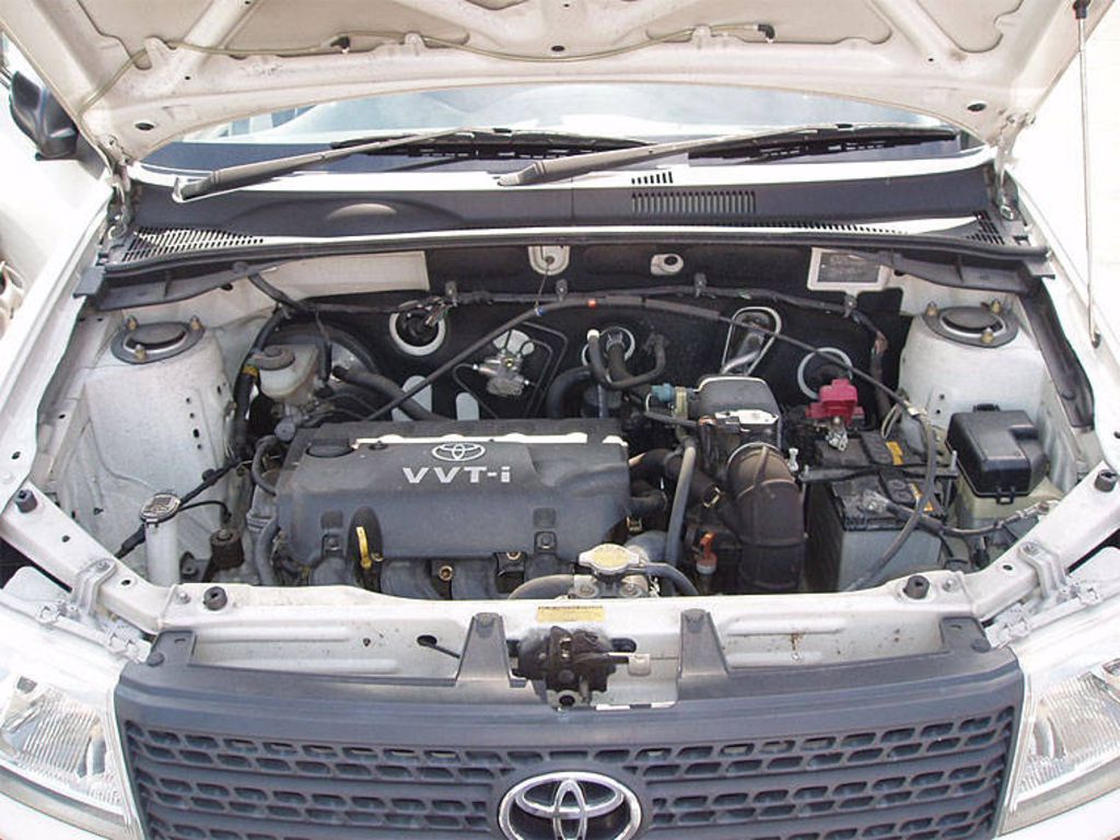 2004 Toyota Probox