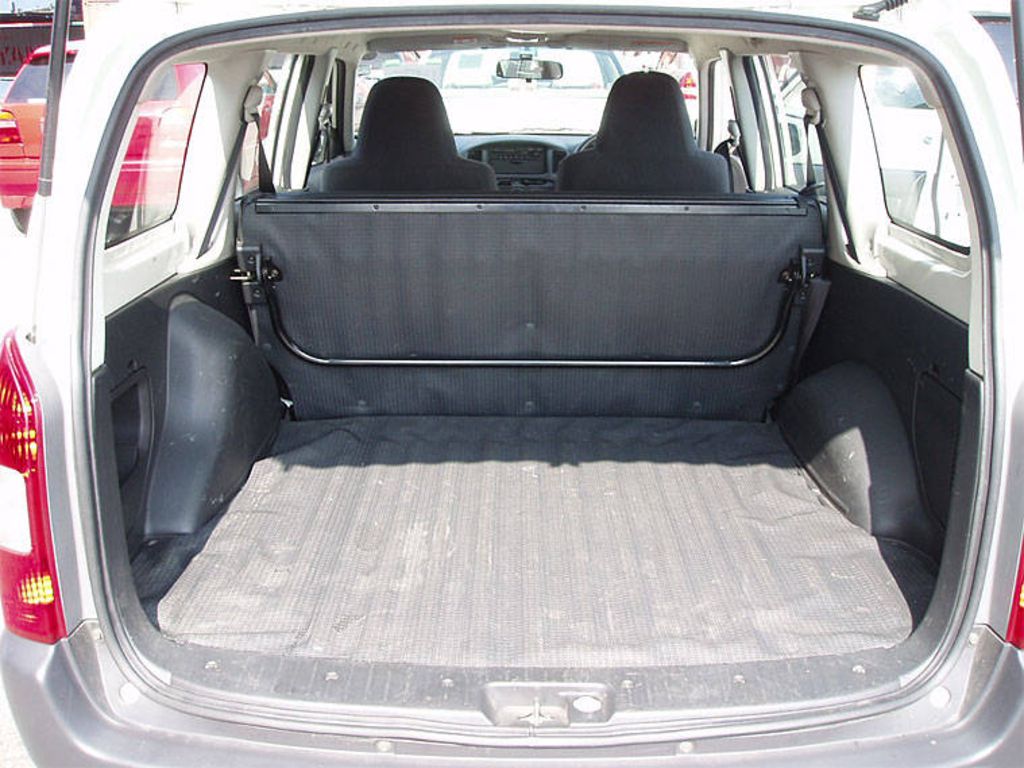 2004 Toyota Probox