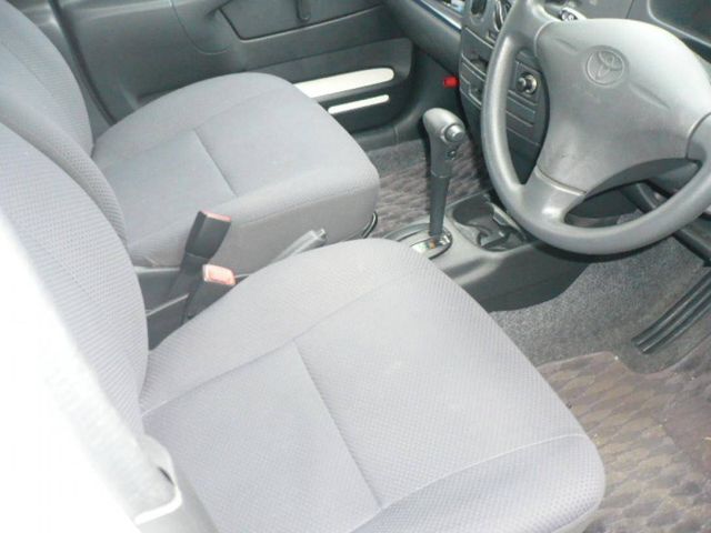 2004 Toyota Probox