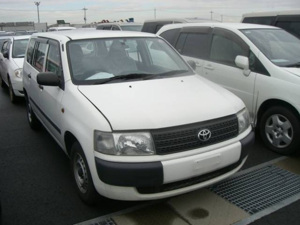 2004 Toyota Probox