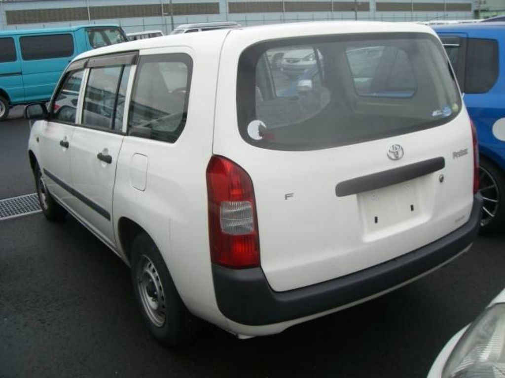 2004 Toyota Probox